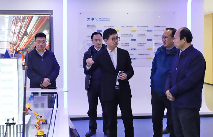 江苏省发改委副主任林康调研开云在线登入中心-开云(中国)发展情况-2.jpg